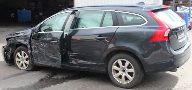 Volvo V60/V60 CC 2013-2018 (Type I, Fase 2) , Motorkode: D 4162 T, Girkassekode: 
