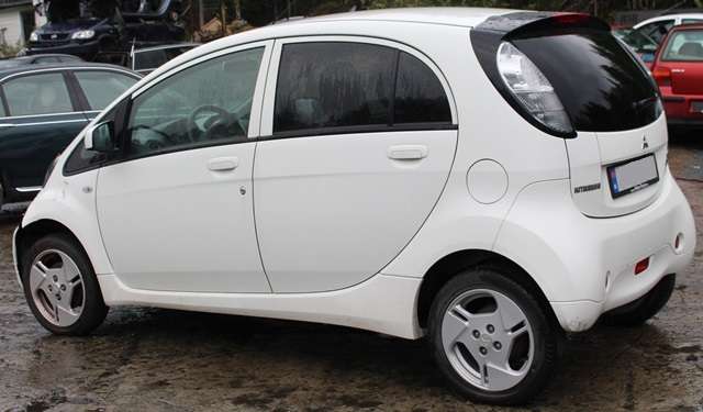 Mitsubishi i-MiEV 2010-->> , Motorkode: Y4F1, Girkassekode: 