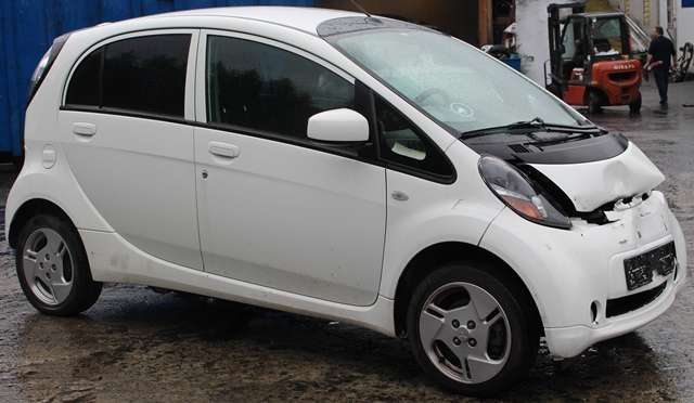 Mitsubishi i-MiEV 2010-->> , Motorkode: Y4F1, Girkassekode: 