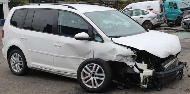 VW Touran 2010-2015 (Type I, Fase 3) , Motorkode: CFHC, Girkassekode: PBF