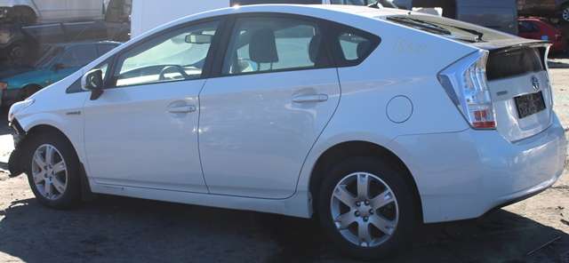 Toyota Prius 2009-2016 (Type III) (COMBI) (COMBI), Motorkode: 2ZR-FXE, Girkassekode: 
