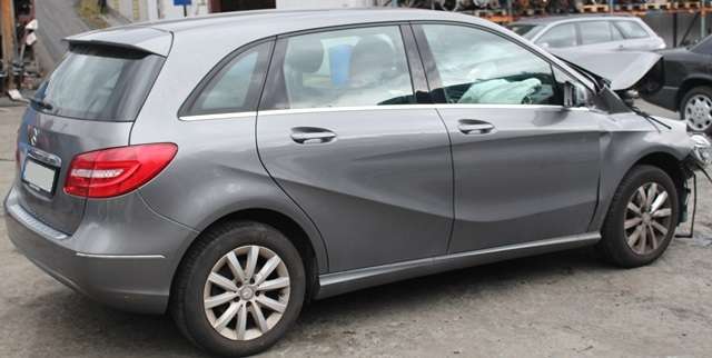 Mercedes B-Klasse 2011-2018 (W246) (W246), Motorkode: M270.910, Girkassekode: 