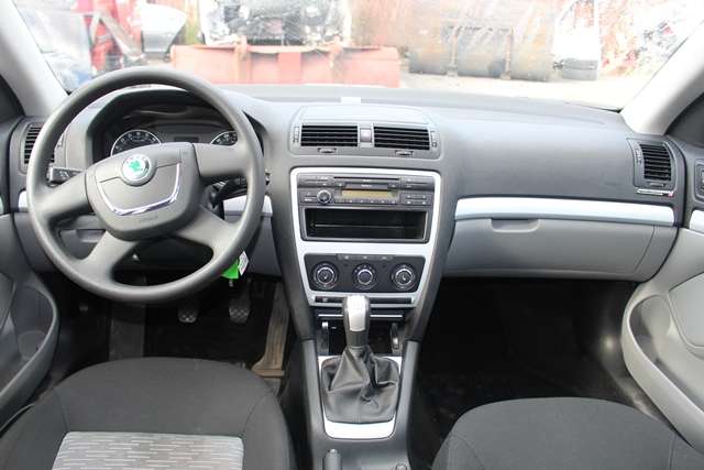 Škoda Octavia 2009-2013 (Type II, Fase 2) , Motorkode: BLS, Girkassekode: KNQ