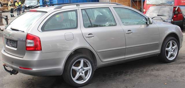 Škoda Octavia 2009-2013 (Type II, Fase 2) , Motorkode: BLS, Girkassekode: KNQ