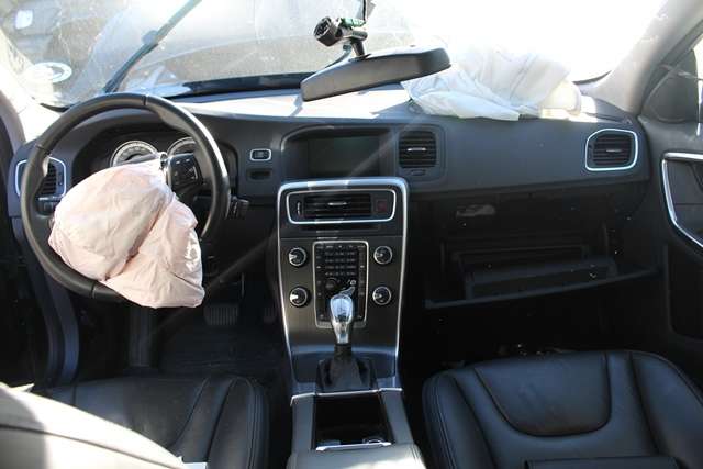 Volvo S60 2010-2014 (Type II, Fase 1) , Motorkode: D 4162 T, Girkassekode: 