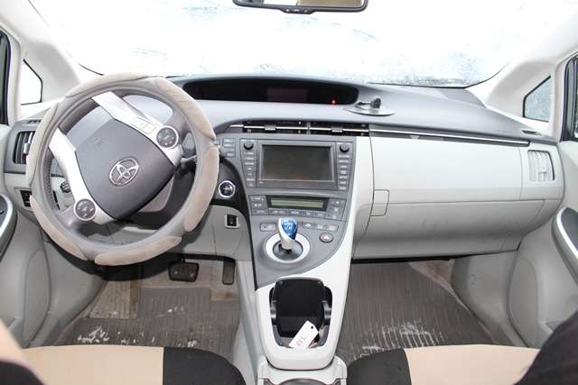 Toyota Prius 2009-2016 (Type III) (COMBI) (COMBI), Motorkode: 2ZR-FXE, Girkassekode: 