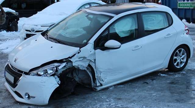 Peugeot 208 2012-2019 (Type I) , Motorkode: HMZ, Girkassekode: 
