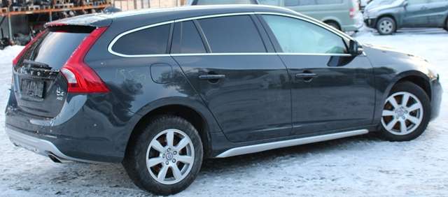 Volvo V60 2010-2013 (Type I, Fase 1) , Motorkode: D 5244 T17, Girkassekode: 