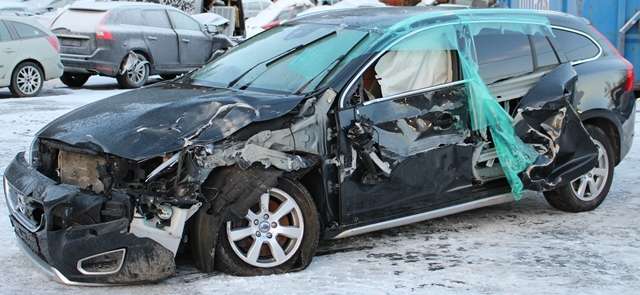 Volvo V60 2010-2013 (Type I, Fase 1) , Motorkode: D 5244 T17, Girkassekode: 
