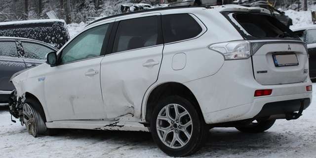Mitsubishi Outlander 2012-2015 (Type III, Fase 1) , Motorkode: 4B11, Girkassekode: 