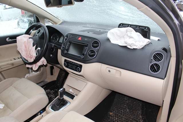 VW Golf, Plus/Cross 2009-2013 (Fase 2) , Motorkode: CAYC, Girkassekode: MPL