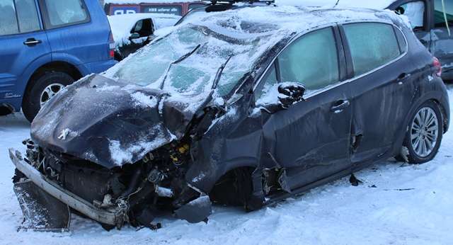 Peugeot 208 2012-2019 (Type I) , Motorkode: HMZ, Girkassekode: 