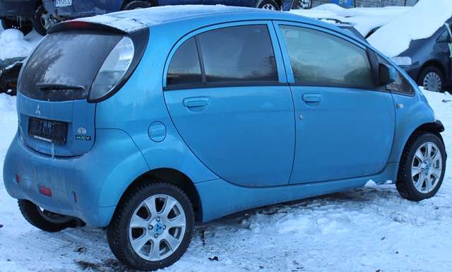 Mitsubishi i-MiEV 2010-->> , Motorkode: Y4F1, Girkassekode: 