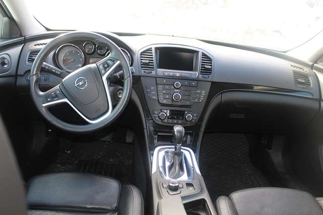 Opel Insignia A 2009-2014 , Motorkode: A20DT, Girkassekode: 