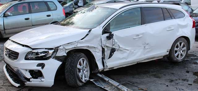 Volvo V60/V60 CC 2013-2018 (Type I, Fase 2) , Motorkode: D 4162 T, Girkassekode: 