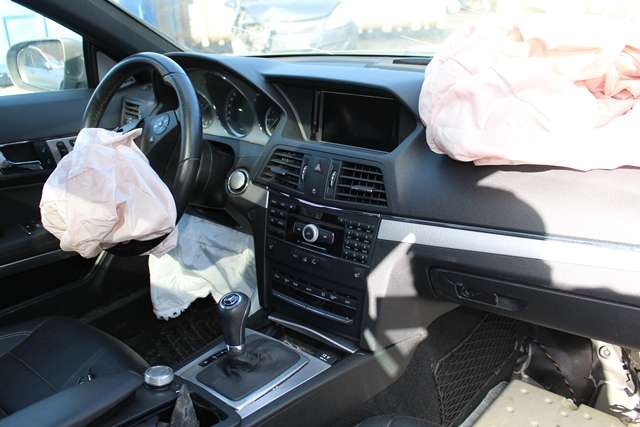 Mercedes E-Klasse, Coupe/Cab 2009-2013 (Fase 1) (C207) (C207), Motorkode: OM642.836, Girkassekode: 