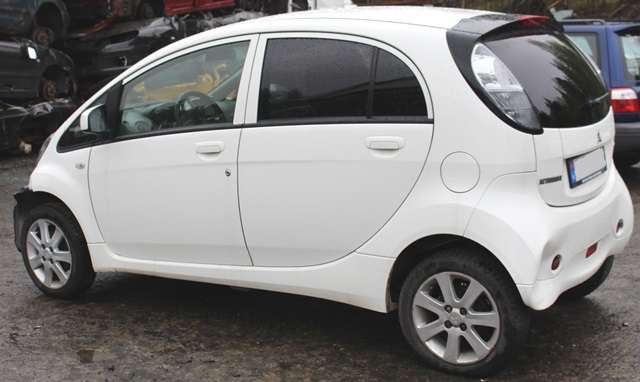 Mitsubishi i-MiEV 2010-->> , Motorkode: Y4F1, Girkassekode: 