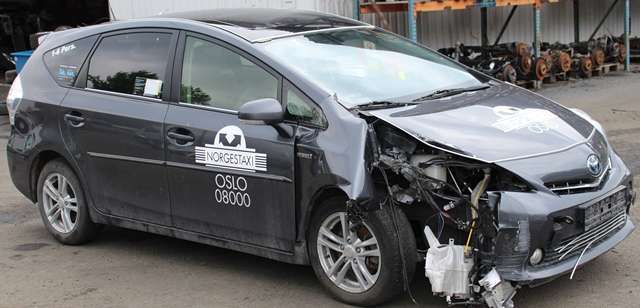 Toyota Prius +7 2012-2020 (Type III) (stasjonsvogn) (stasjonsvogn), Motorkode: 2ZR-FXE, Girkassekode: 