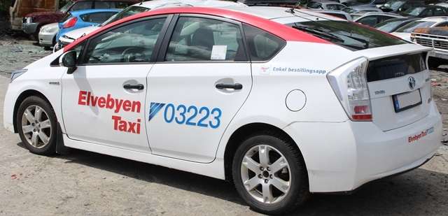 Toyota Prius 2009-2016 (Type III) (COMBI) (COMBI), Motorkode: 2ZR-FXE, Girkassekode: 