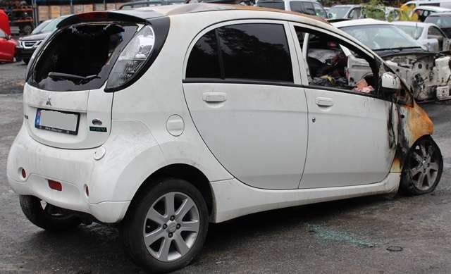 Mitsubishi i-MiEV 2010-->> , Motorkode: Y4F1, Girkassekode: 