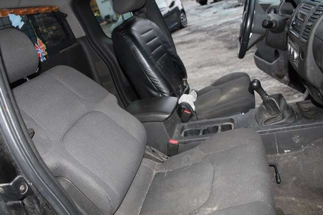 Nissan Navara 2005-2010 (Fase 1) (D40) (D40), Motorkode: YD25DDTI, Girkassekode: 