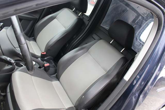 VW Caddy 2010-2015 (Type III, Fase 2) , Motorkode: CAYD, Girkassekode: MLS
