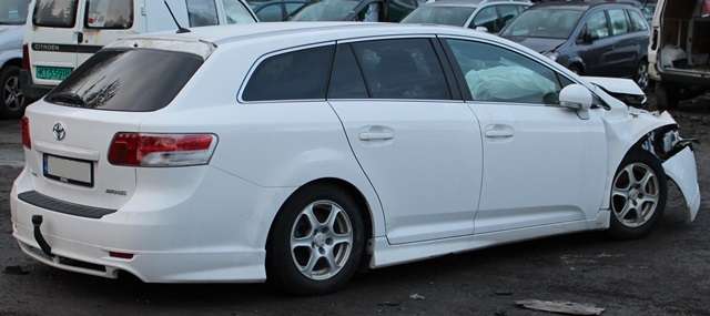 Toyota Avensis 2009-2015 (Type III, Fase 1) , Motorkode: 2ZR-FAE, Girkassekode: 