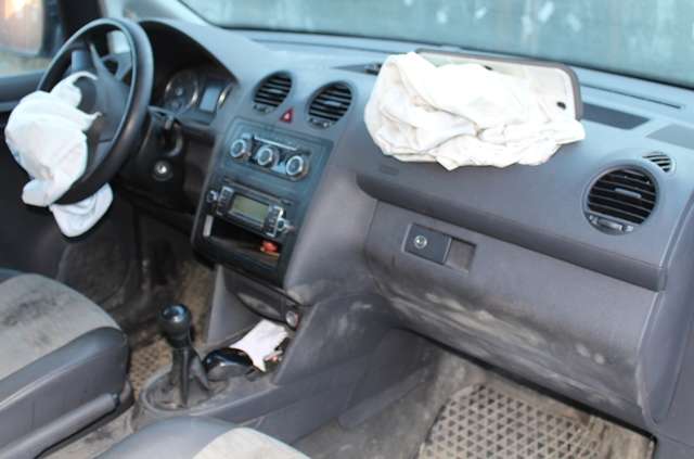 VW Caddy 2010-2015 (Type III, Fase 2) , Motorkode: CAYD, Girkassekode: MHZ