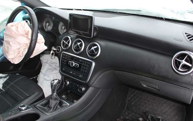 Mercedes A-Klasse 2012-2018 (W176) (W176), Motorkode: M270.910, Girkassekode: 711.643