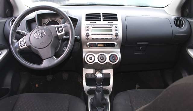Toyota Urban Cruiser 2009-2014 , Motorkode: 1NR-FE, Girkassekode: