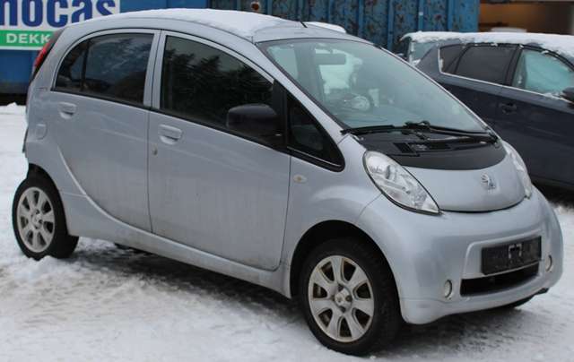 Peugeot iOn 2011-2020 , Motorkode: Y4F1, Girkassekode: 