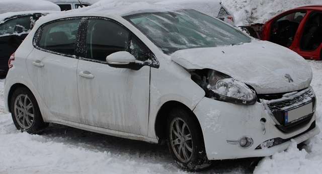 Peugeot 208 2012-2019 (Type I) , Motorkode: 8HR, Girkassekode: 