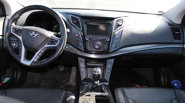 Hyundai i40 2012-2017 , Motorkode: D4FD, Girkassekode: 