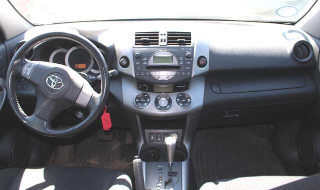Toyota RAV4 2006-2009 (Type III, Fase 1) , Motorkode: 1AZ-FE, Girkassekode: 