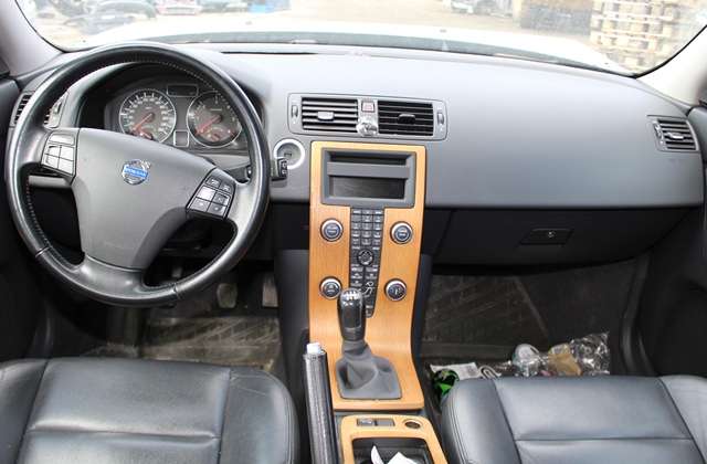 Volvo V50 2007-2012 (Fase 2) , Motorkode: D 4164 T, Girkassekode: 