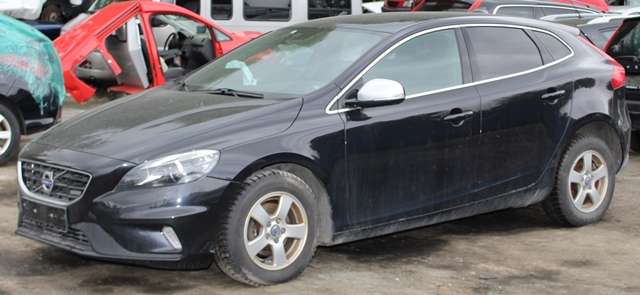 Volvo V40 2012-2019 , Motorkode: D 4162 T, Girkassekode: 