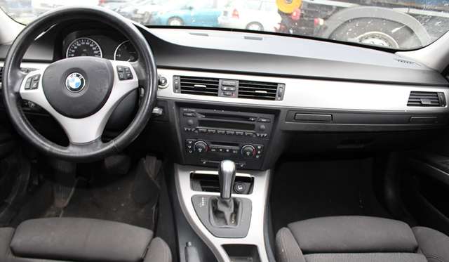 BMW 3-Serie 2005-2011 (E90/E91/E92/E93) (E90/E91/E92/E93), Motorkode: M47-D20 D4, Girkassekode: 