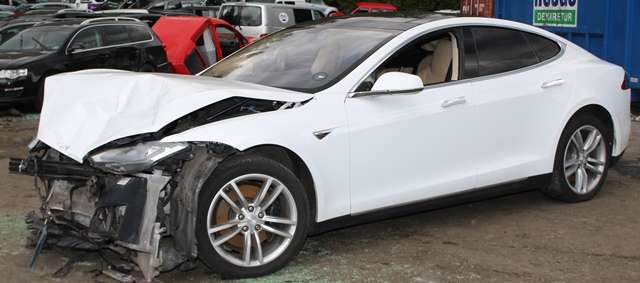 Tesla Model S 2013-2016 (Fase 1) , Motorkode: L1S, Girkassekode: 