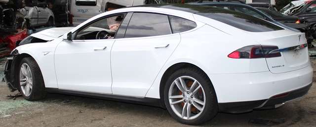 Tesla Model S 2013-2016 (Fase 1) , Motorkode: L1S, Girkassekode: 