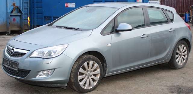 Opel Astra J 2010-2015 , Motorkode: A17DTR, Girkassekode: