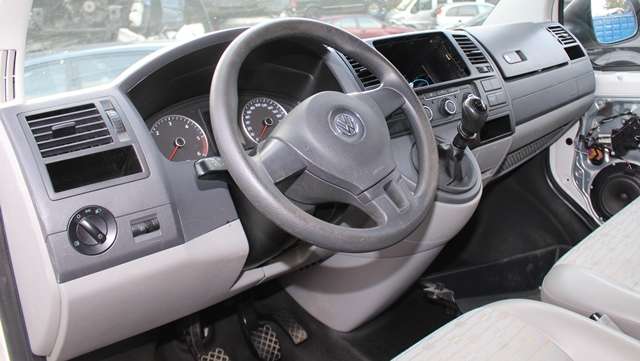 VW Transporter / Caravelle 2009-2015 (Fase 2) (T5) (T5), Motorkode: CAAB, Girkassekode: LRS