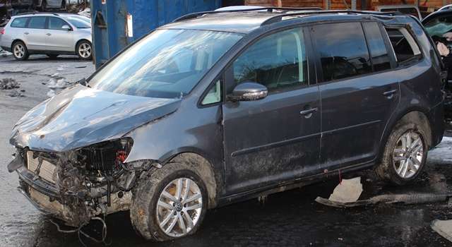 VW Touran 2010-2015 (Type I, Fase 3) , Motorkode: CAYC, Girkassekode: NTT