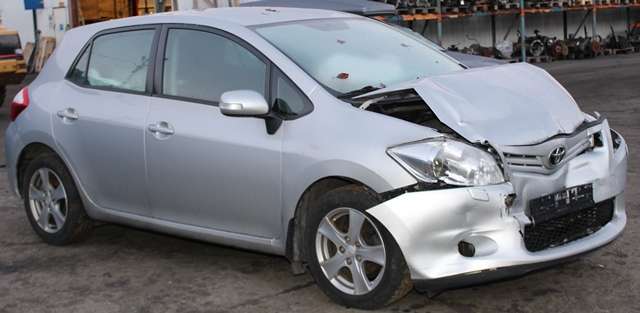 Toyota Auris 2010-2012 (Type I, Fase 2) , Motorkode: 1NR-FE, Girkassekode: 