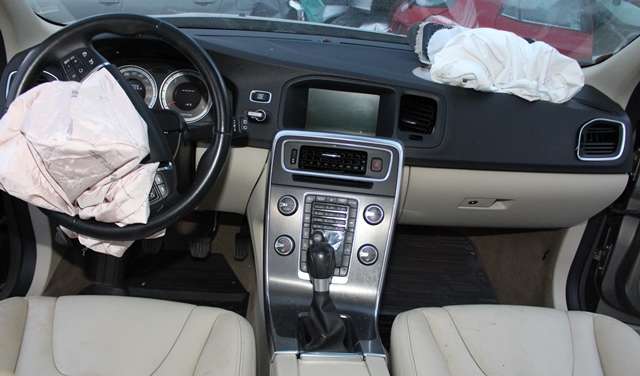 Volvo V60 2010-2013 (Type I, Fase 1) , Motorkode: D 5204 T2, Girkassekode: 