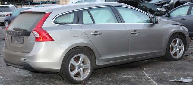 Volvo V60 2010-2013 (Type I, Fase 1) , Motorkode: D 5204 T2, Girkassekode: 