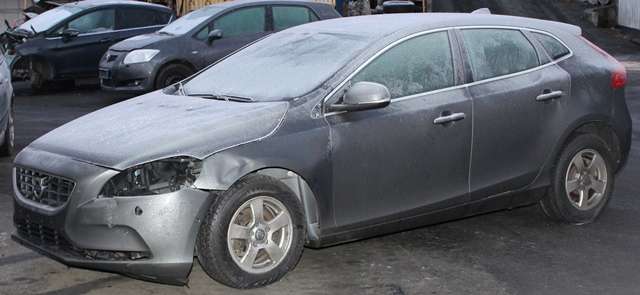 Volvo V40 2012-2019 , Motorkode: D 4162 T, Girkassekode: 