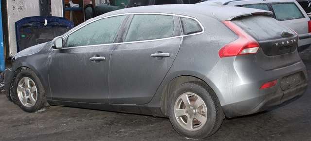 Volvo V40 2012-2019 , Motorkode: D 4162 T, Girkassekode: 