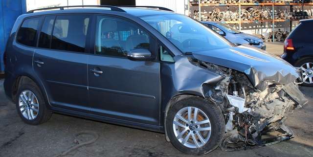 VW Touran 2010-2015 (Type I, Fase 3) , Motorkode: CAYC, Girkassekode: MFR