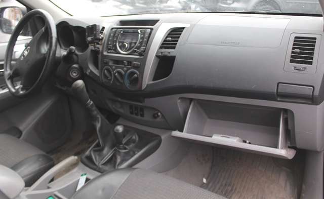 Toyota Hilux 2006-2011 , Motorkode: 2KD-FTV, Girkassekode: 