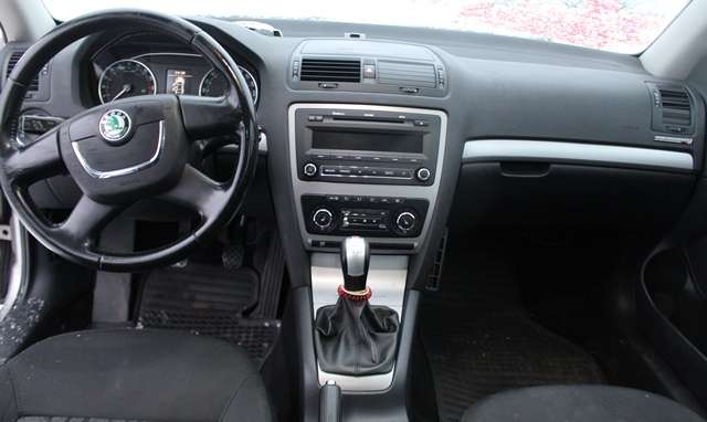 Škoda Octavia 2009-2013 (Type II, Fase 2) , Motorkode: BLS, Girkassekode: KNQ